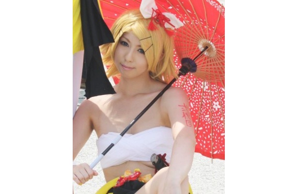 炎天下で撮影に応じてくれた