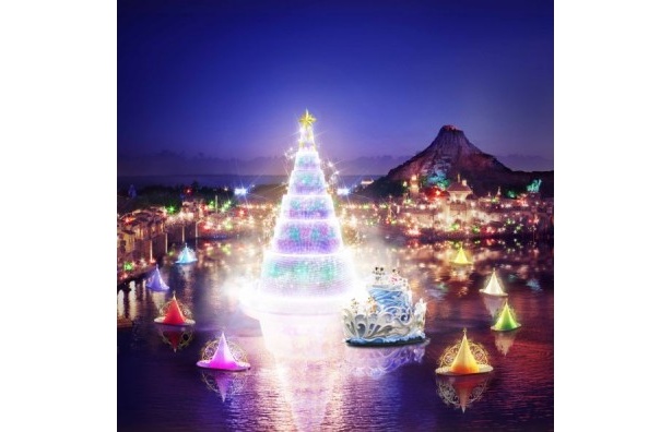 【写真を見る】東京ディズニーシーの「クリスマス・ウィッシュ」は幻想的！※写真はイメージ