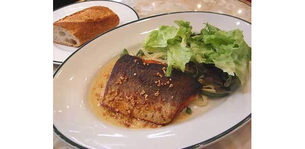 魚料理のランチは、1000円が390円で食べられる！(写真はイメージ)