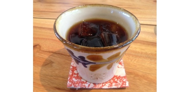 味わい深い「百年コーヒー」(525円)は食後にピッタリ