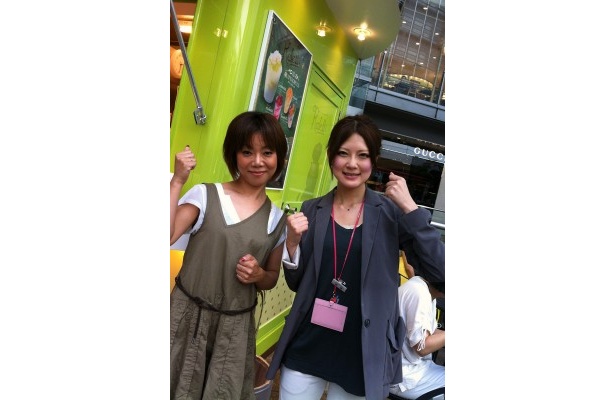 左から「ラレッティ」の田中さんと近鉄百貨店広報の田原さんがスイーツと秋の最新街ネタを披露してくれるぞ！