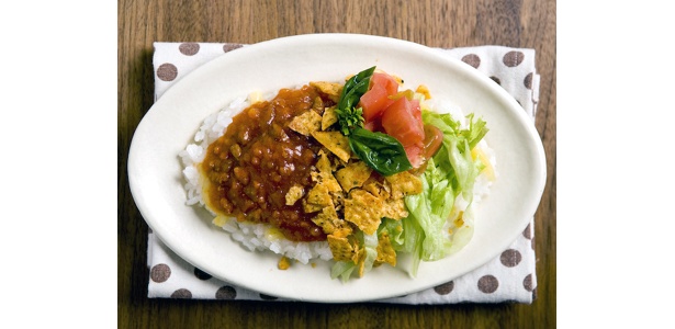 沖縄の味を再現！「タコライスまんま」