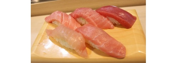 まぐろづくしは【極】980円と【華】630円