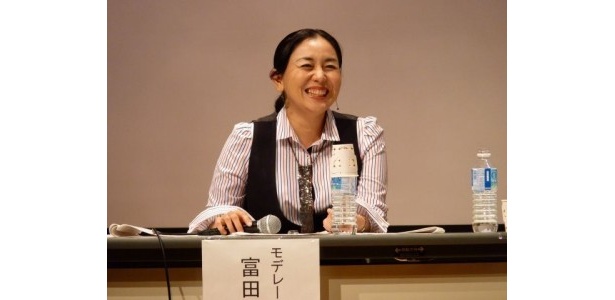モデレーターを務めた富田めぐみ氏