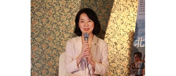 【写真を見る】最新主演映画『北のカナリアたち』について熱く語る吉永ほか会見の様子はこちら