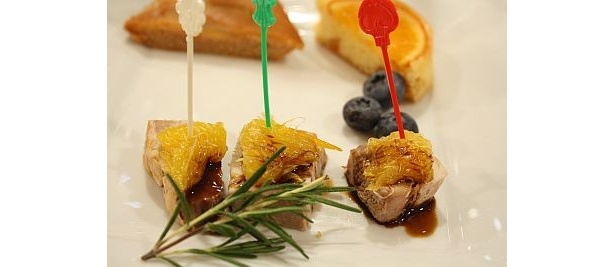 【写真を見る】こんな料理にも使える！“ヴィア”の活用法を紹介!!