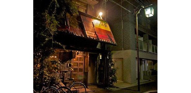 今回は京都左京区にあるお酒と探偵を楽しむ「BAR探偵」にてインタビュー