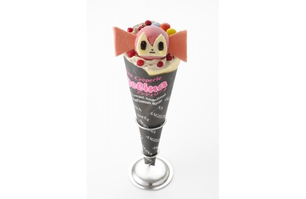 人気の敵キャラをイメージした「お菓子の魔女クレープ」(680円)