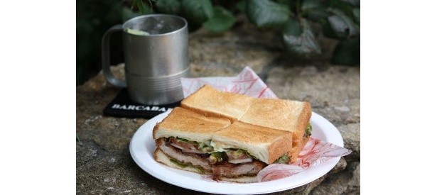 今年の目玉はグルメ店が充実すること！中之島公園では、サンドイッチ、餃子、スイーツなどバラエティ豊かなテイクアウトグルメが多数楽しめる！
