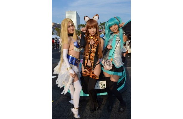 【写真を見る】会場で見つけたセクシー美女たちの画像20点