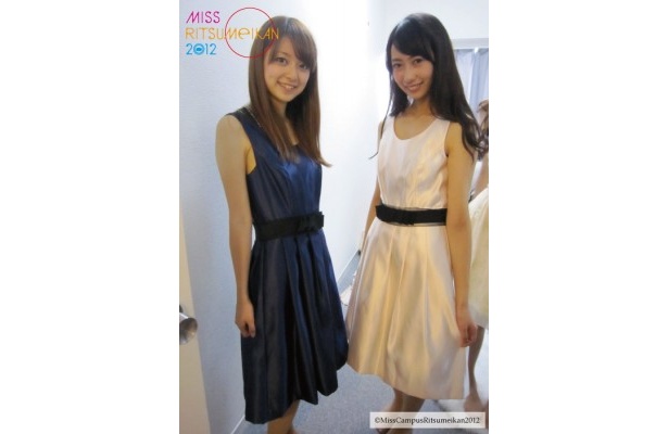 ドレス姿の堀さんと高橋さん