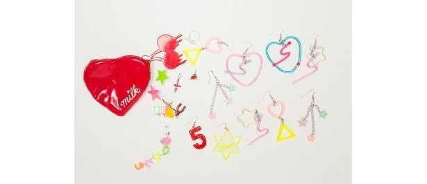 ピアスケースに中身をたくさん入れていつも持ち歩いている