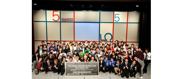2012年の年越しは“5upよしもと”メンバーと！　カウントダウンライブ「THE FINAL COUNT DOWN LIVE bye 5up よしもと」開催