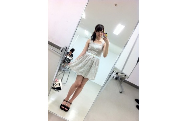 【写真を見る】どれが好き？藤江のオシャレな2週間分の私服を大公開