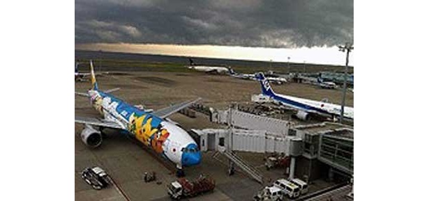 8位は東京都大田区にある「羽田空港展望デッキ」