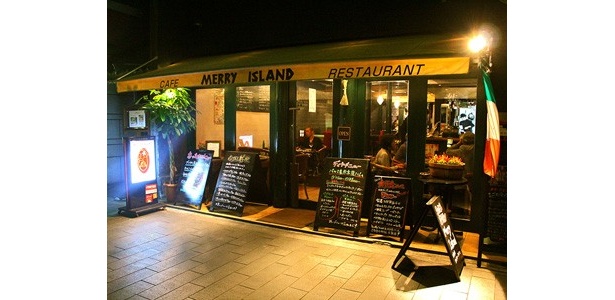 今回は木屋町御池のカフェ「メリーアイランド」さんにてインタビュー