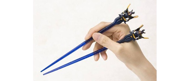Mark.06の箸を持ってみるとこんな感じ