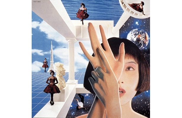 【写真を見る】当時のジャケ！「リフレインが叫んでる」を収録するアルバム「Delight Slight Light Kiss」(1988年)