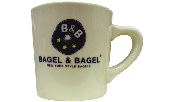 オープンキャンペーンで当たる「BAGLE&BGLE」オリジナルマグカップ
