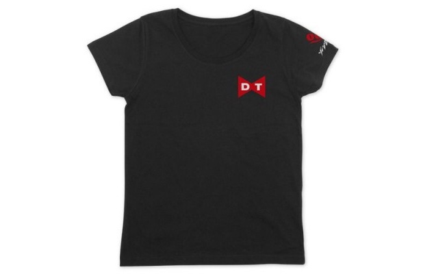 タンブラー以外にもオリジナルTシャツも発売