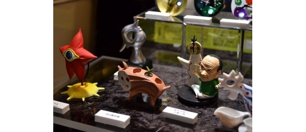 LEDで発光するフィギュアもあり