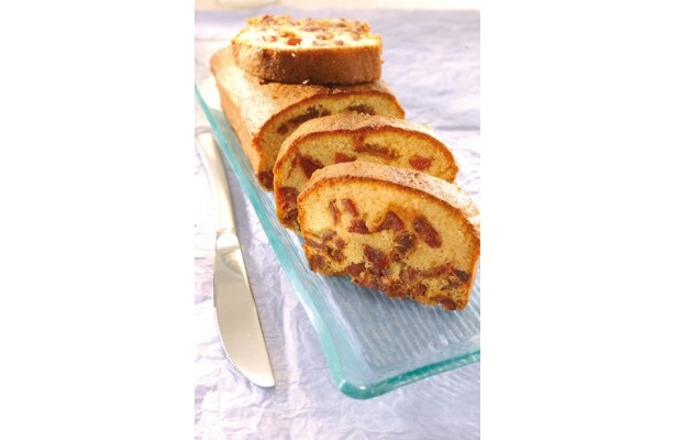 劇中にも登場する「砂糖漬けフルーツケーキ」を完全再現