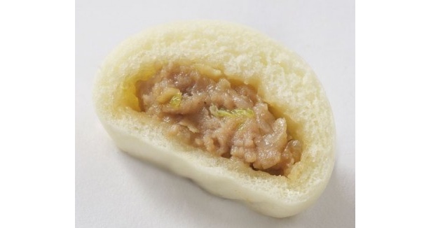 1度で2度美味しい「ミッキーマウスまん」！