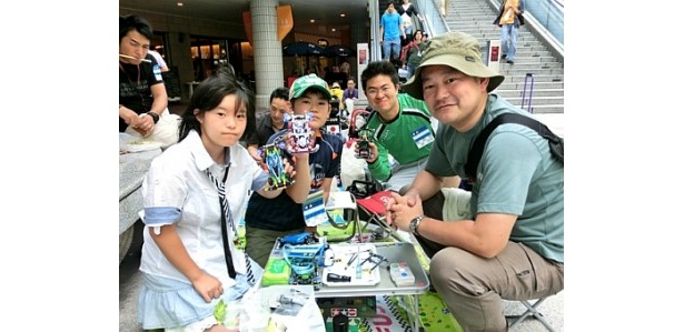 ミニ四駆遊びの時間を、子供と共有できるのも魅力の一つ