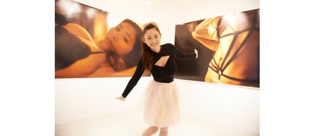 渋谷アーツギャラリー「松田忠雄写真展/杉原杏璃 vole de kyaa」