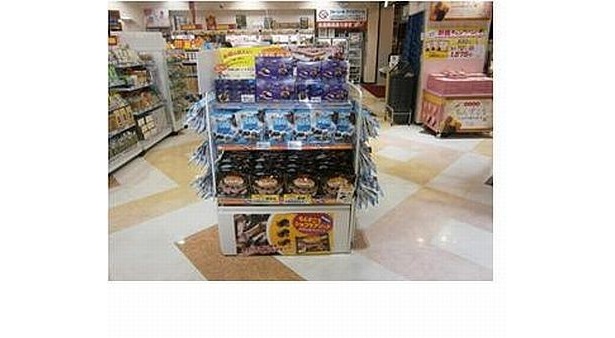 わしたショップ国際通り本店では「沖縄塩ココア(SIO cocoa)～クッキーショコラ～」を店頭で大々的にPR