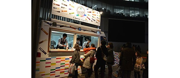 会場には「Stickドリンクバーカフェ」がオープン