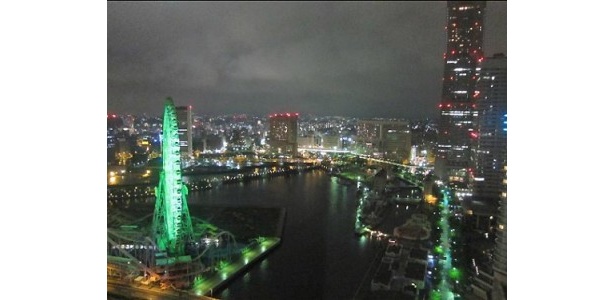 「ヨコハマ グランドインターコンチネンタルホテル」から見た夜景