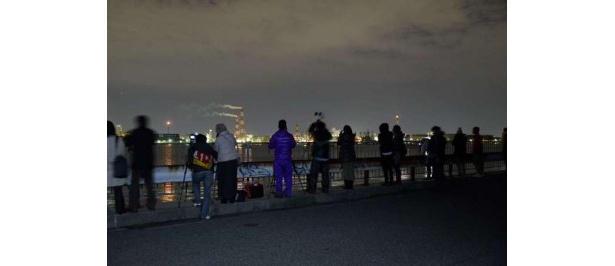 厳しい寒さの中でも、工場夜景は魅力的！