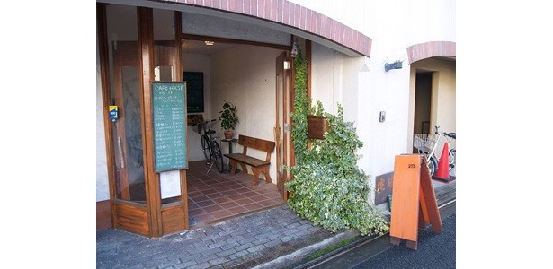今回は『カフェ コチ』さんにてインタビュー