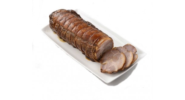 肉のたかさご「東京佃名物たかさごのやき豚」(1本650g 3600円)。3種の醤油やみりんをブレンドした秘伝のタレが染み込み、味わい深い