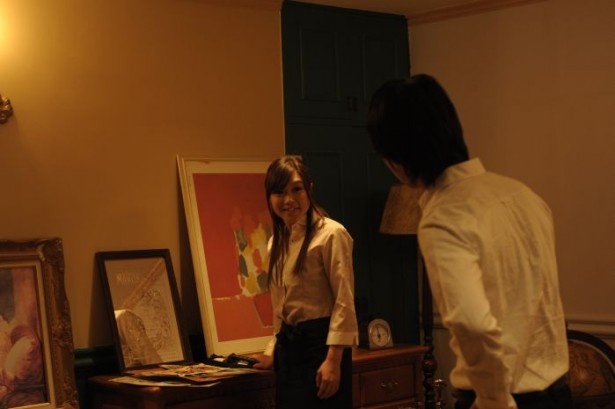 優しい気遣いに女優さんも思わず笑顔