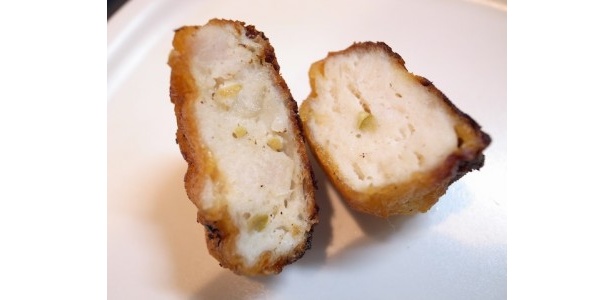 【写真を見る】細かいオリーブの実が入った「オリーブ味」の断面図はこちら！