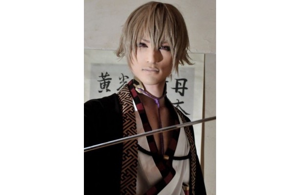 【写真を見る】超イケメン！昨年「世界コスプレサミット」で優勝した日本代表の霜月紫さん