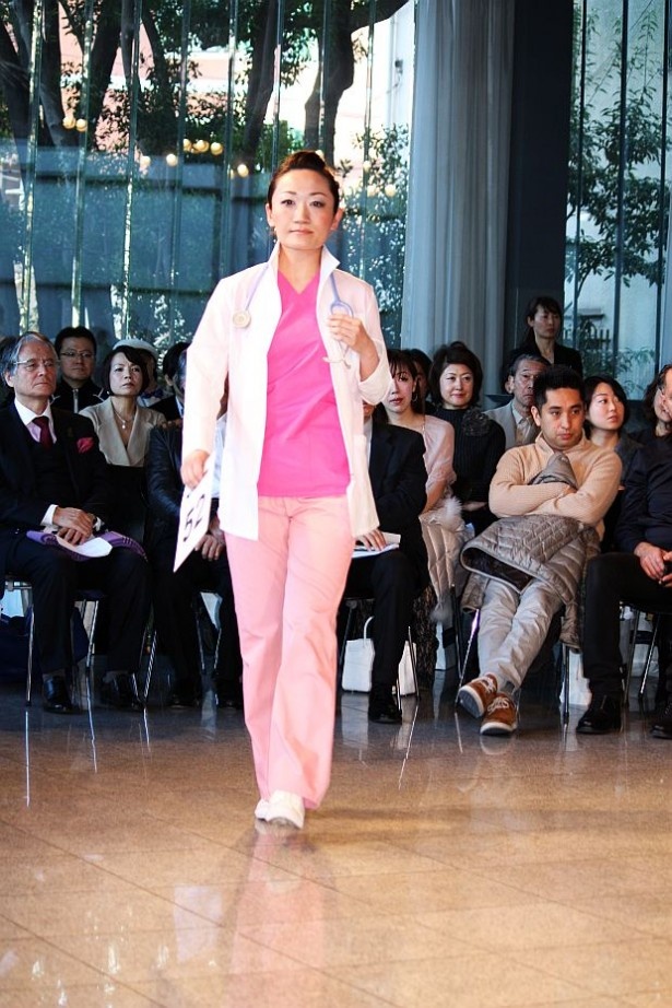 En女医会の現役女性医師が参加　写真19/20