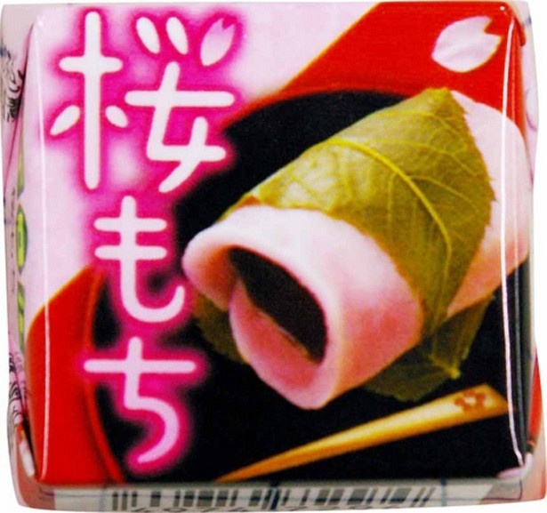 【写真を見る】本格和風チロルチョコの「桜もち」も同日発売