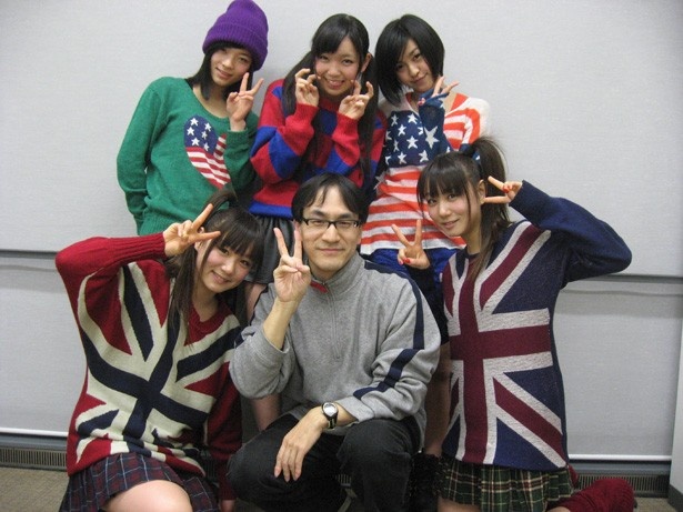 2013年1月31日、所属レコード会社にて。