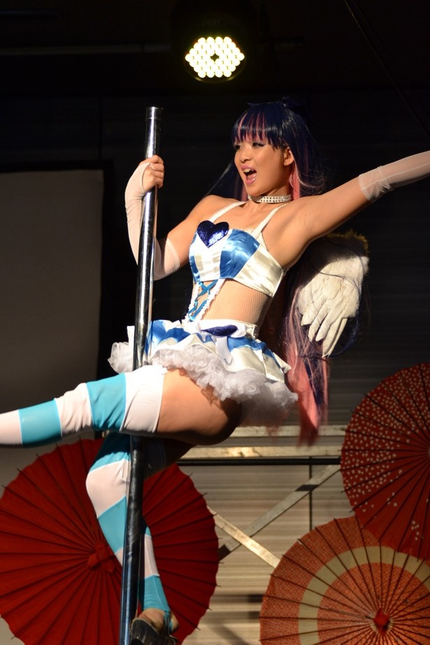 華麗なダンスに来場者の視線は釘付け！
