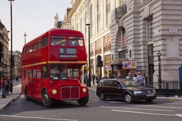 ロンドン観光時は二階建てバスに乗りたい！