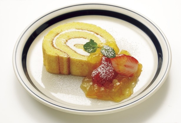こだわり卵のしっとりロールケーキは絶品