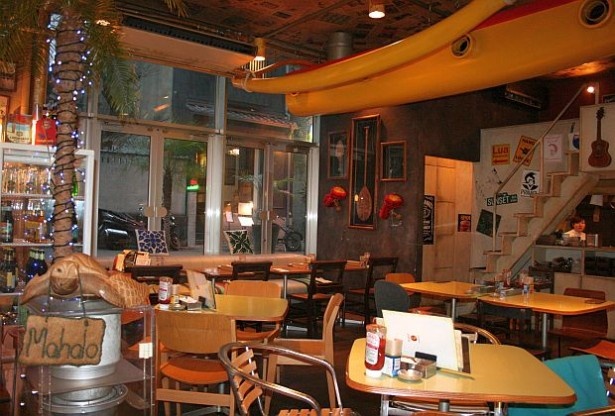 お洒落な店内