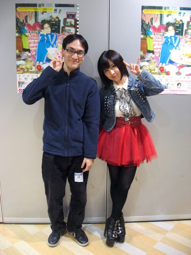 2013年 3月9日、タワーレコード梅田NU茶屋町店にて。