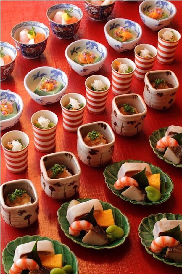 京都の名店木乃婦(きのぶ)の繊細な京料理が味わえる