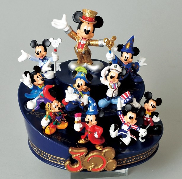 東京ディズニーリゾート30周年記念！特別衣装のミッキーマウスグッズが 