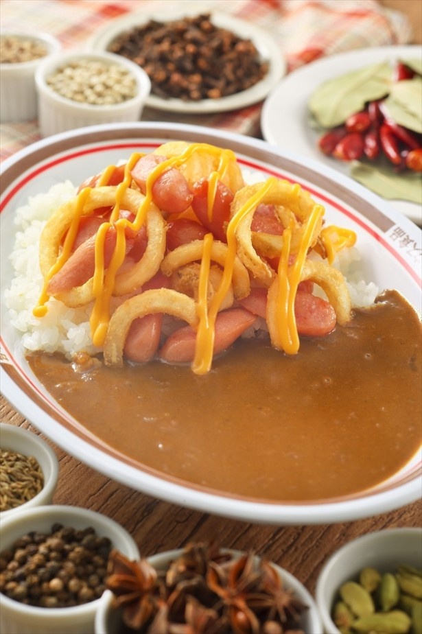 30種のスパイスが入った“30バージョン”の人気カレー