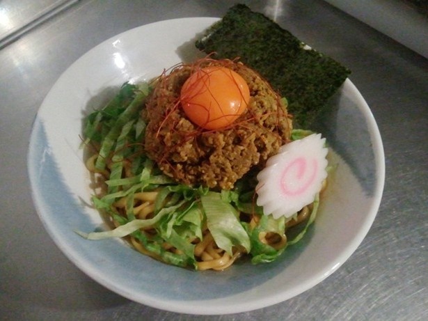 「屋台ちかみちらーめん」の「電撃!!変態仮麺」(800円)